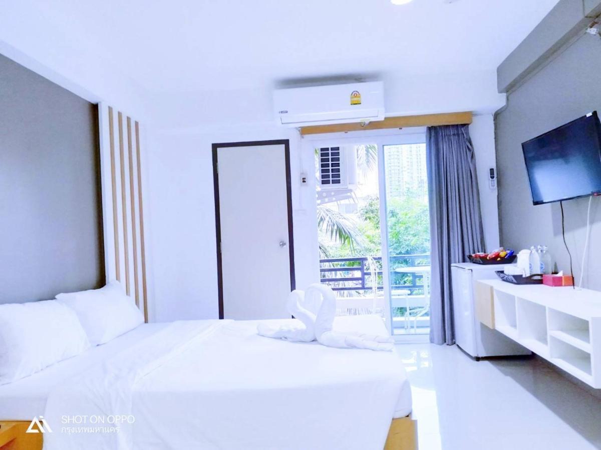 Beerapan Hotel Bangkok Esterno foto