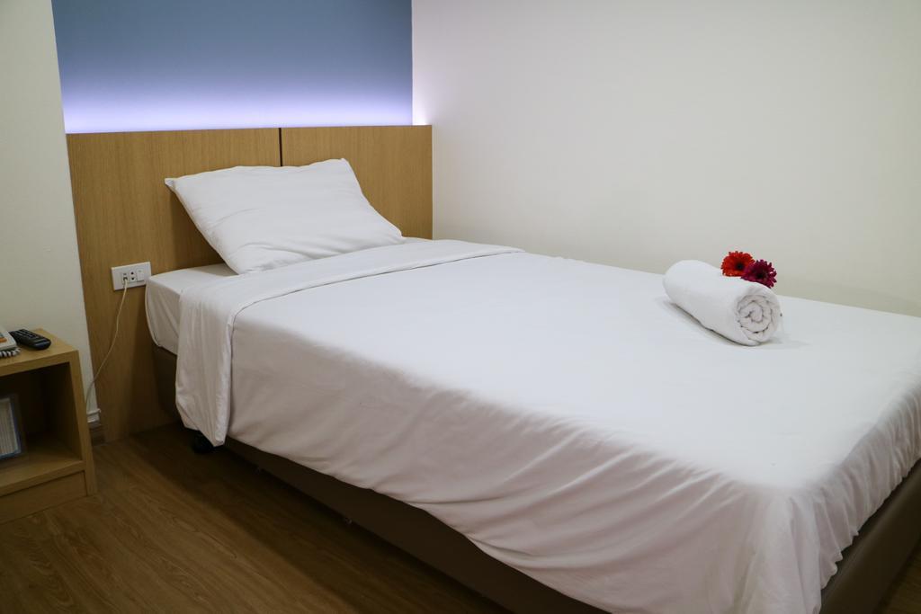 Beerapan Hotel Bangkok Esterno foto