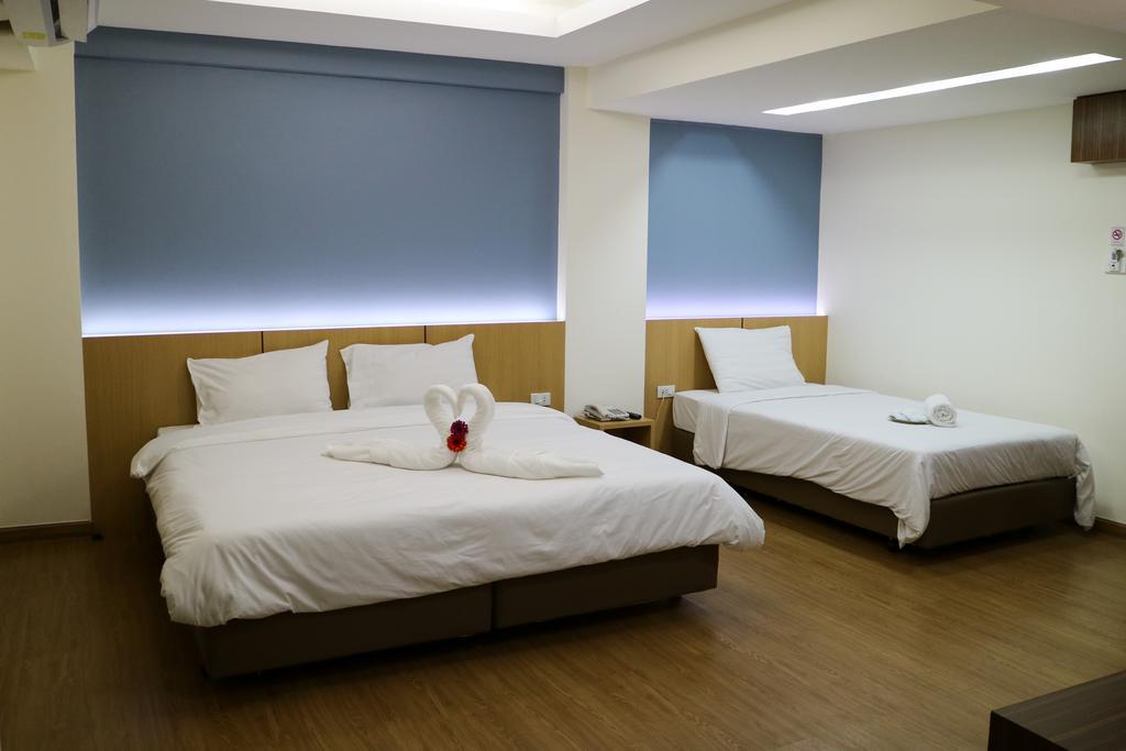 Beerapan Hotel Bangkok Esterno foto