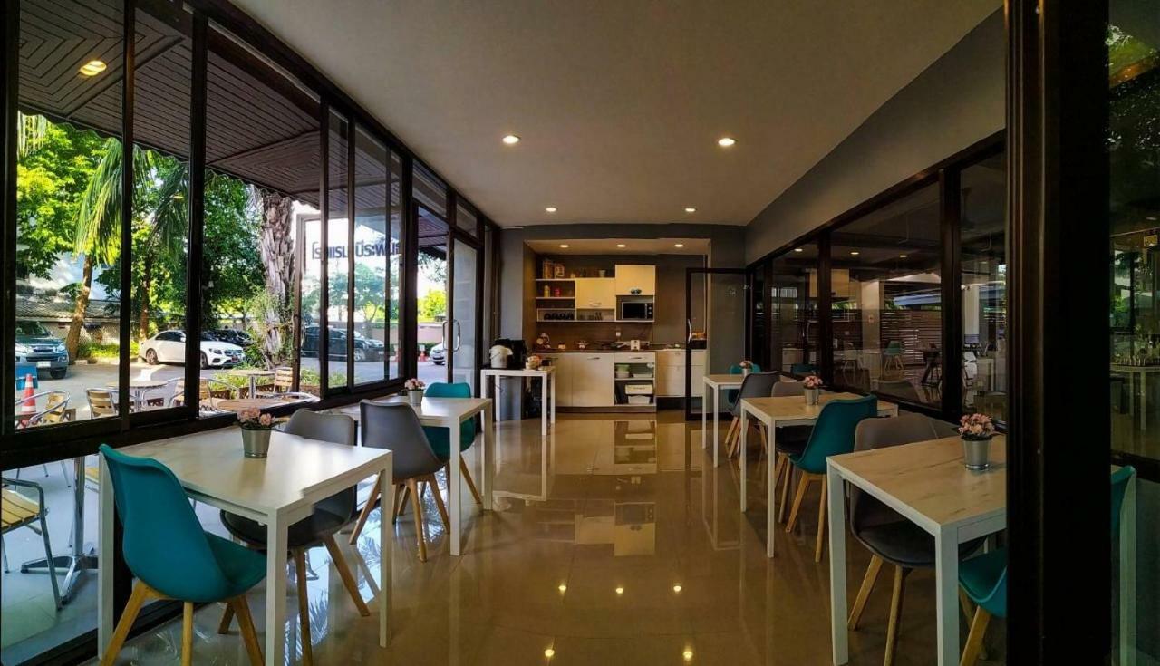 Beerapan Hotel Bangkok Esterno foto
